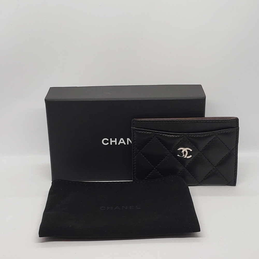Chanel lambskin leather cardholder black/silver with box and dustbag